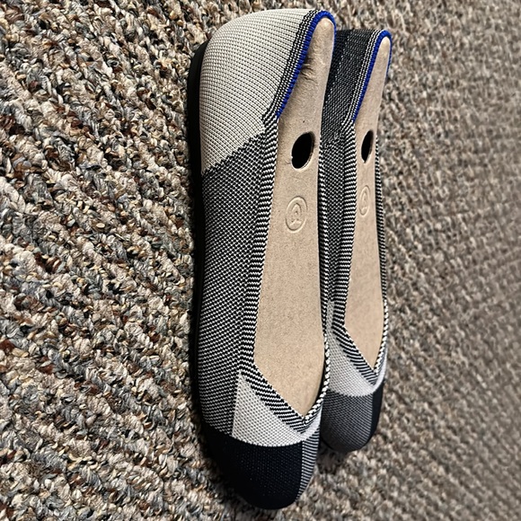 Rothy’s - Picture 2 of 4